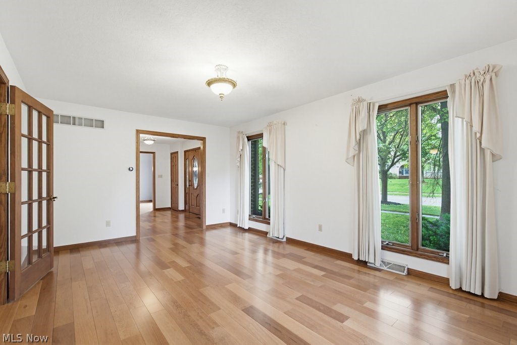 951 S Azalea Boulevard Barberton OH 44203