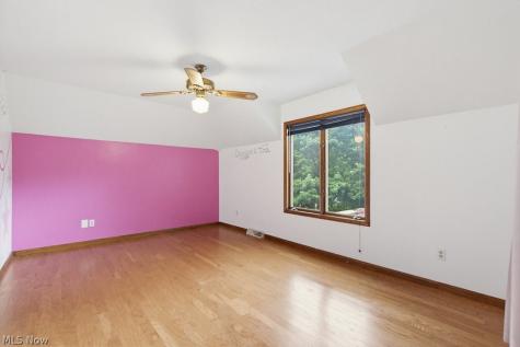 951 S Azalea Boulevard Barberton OH 44203