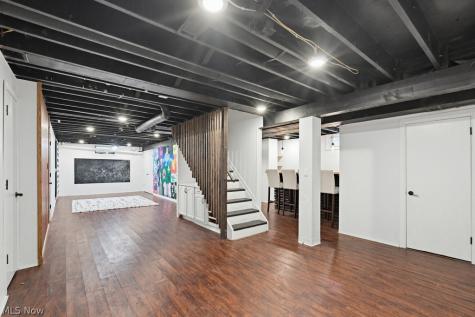 951 S Azalea Boulevard Barberton OH 44203