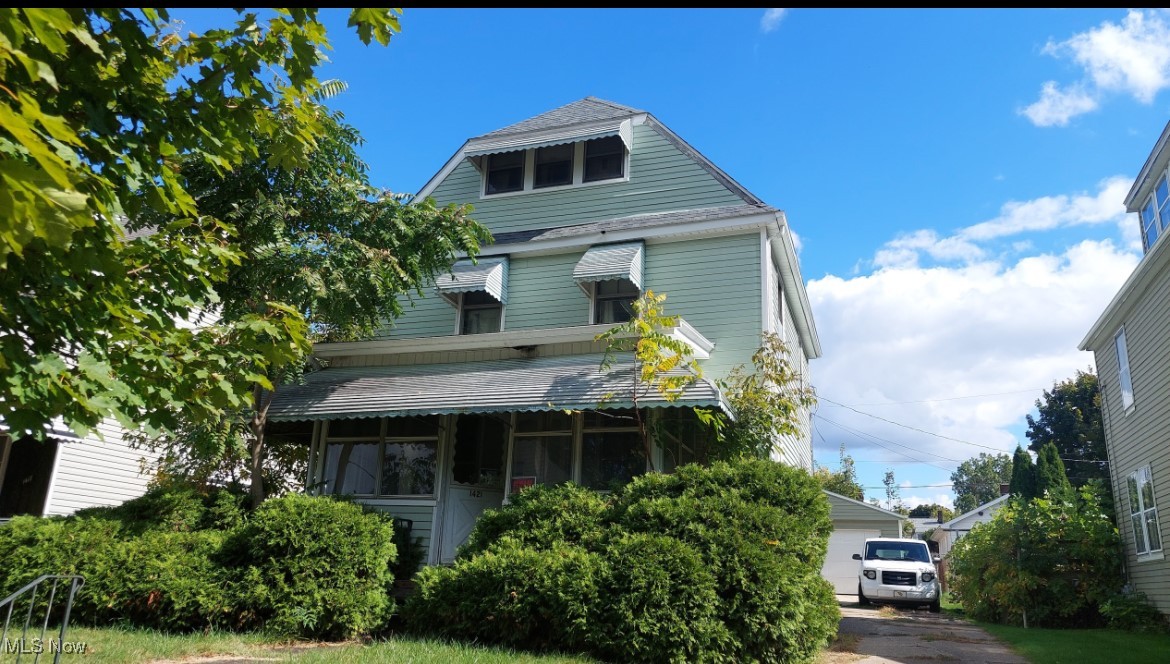 1421 Elder Avenue Akron OH 44301