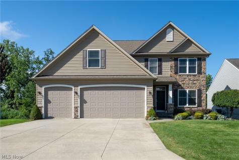8712 Blue Heron Way Mentor OH 44060
