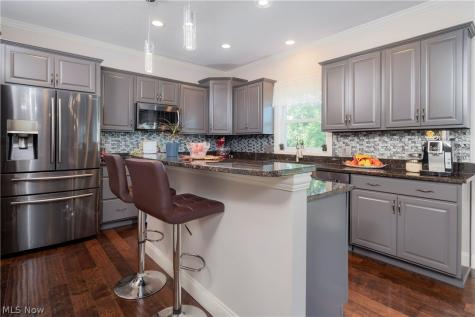 8712 Blue Heron Way Mentor OH 44060