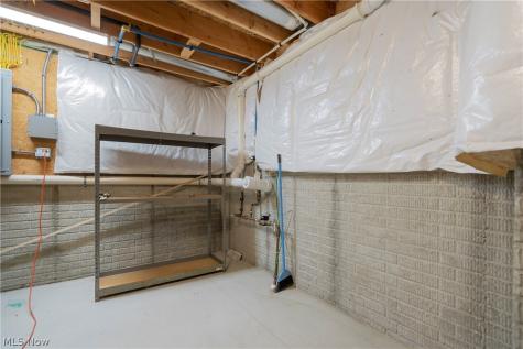 8712 Blue Heron Way Mentor OH 44060