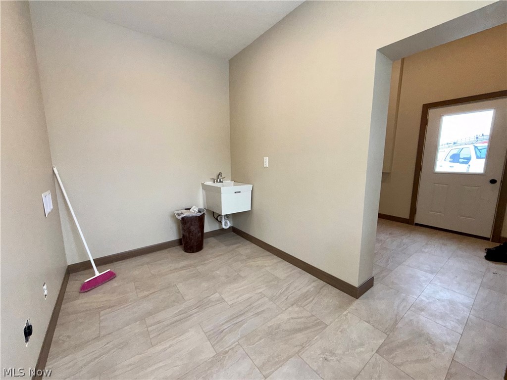 118 E Russell Avenue West Lafayette OH 43845