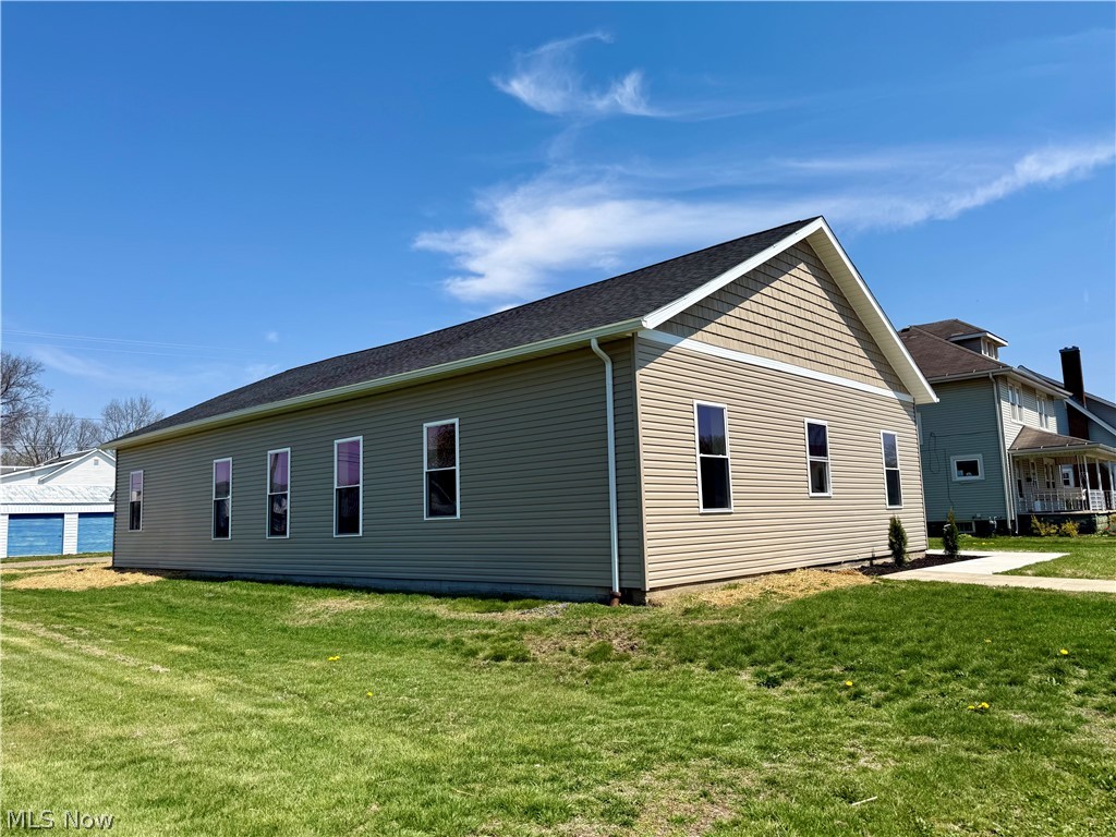 118 E Russell Avenue West Lafayette OH 43845