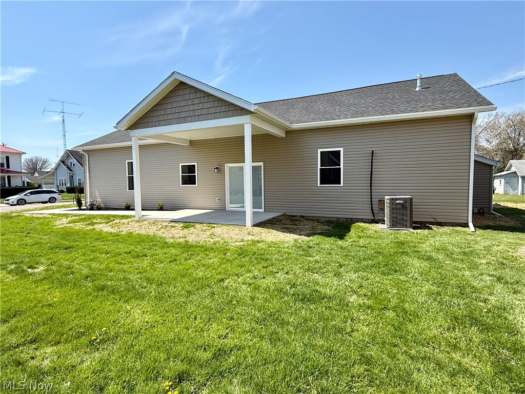 118 E Russell Avenue West Lafayette OH 43845