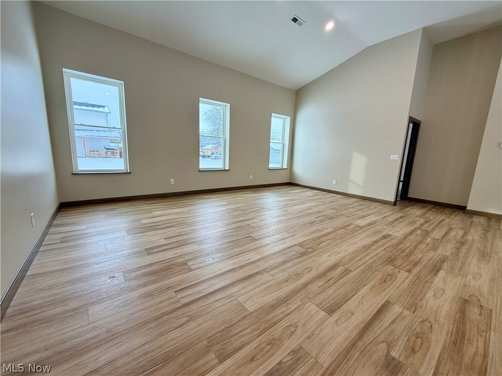 118 E Russell Avenue West Lafayette OH 43845