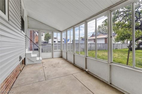7503 Whittington Drive Parma OH 44129