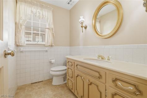 3410 Lindbergh Avenue NW Canton OH 44718
