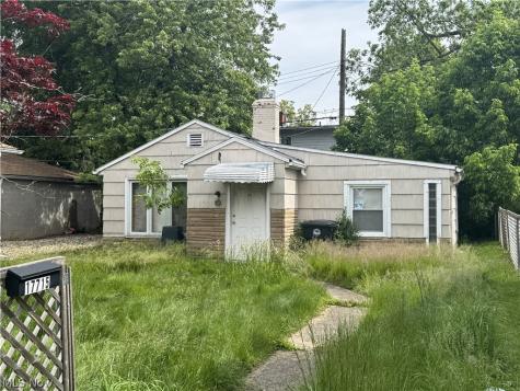 17715 Ingleside Road Cleveland OH 44119