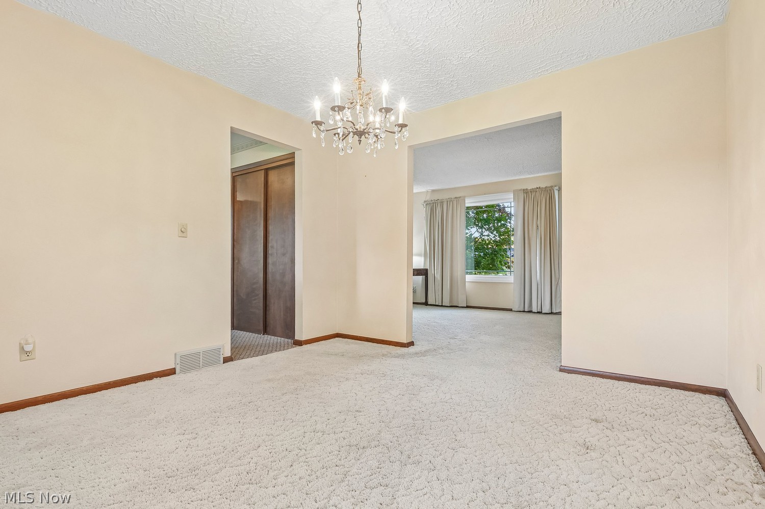 4419 Edgewood Drive Lorain OH 44053