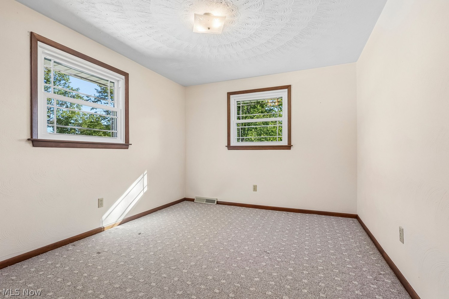 4419 Edgewood Drive Lorain OH 44053