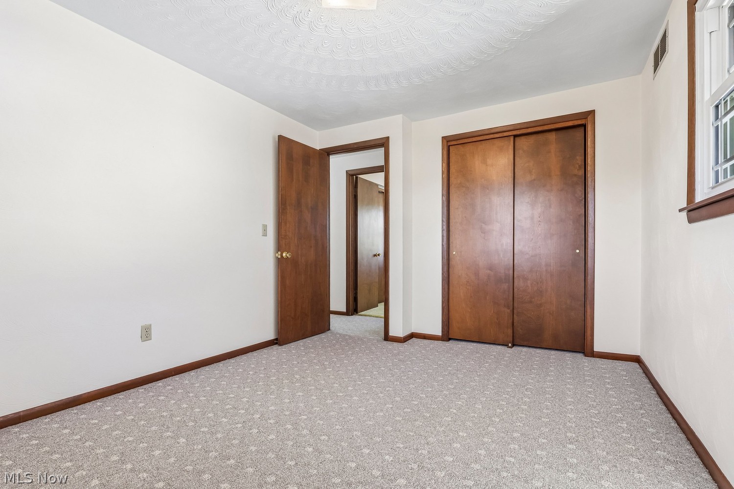 4419 Edgewood Drive Lorain OH 44053