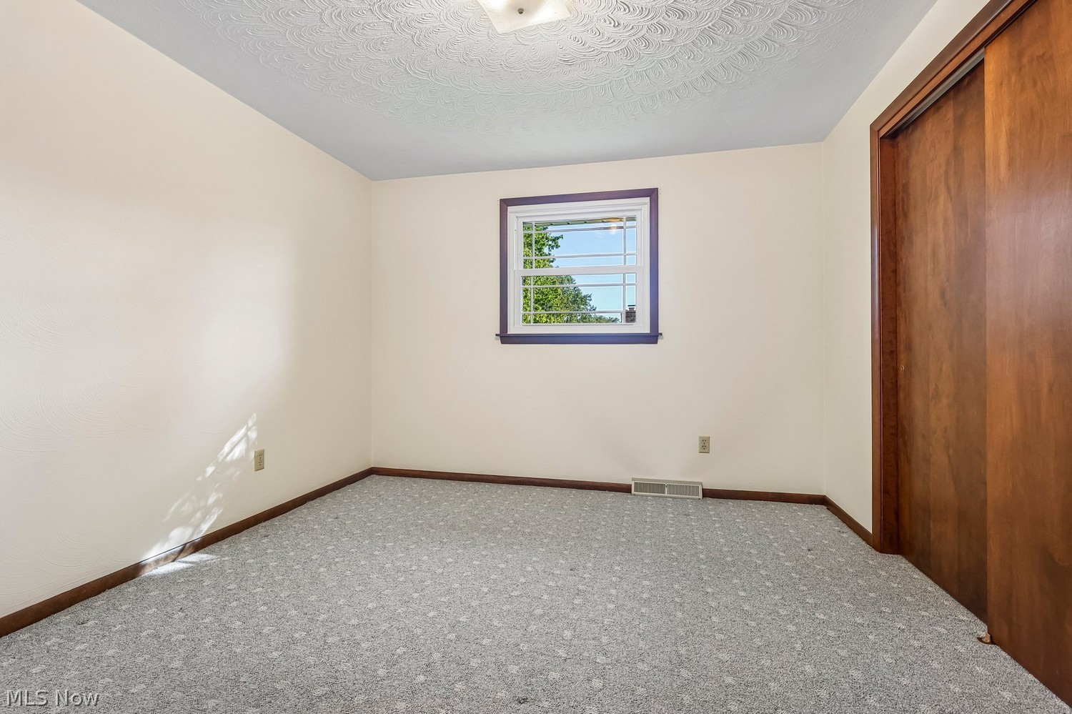 4419 Edgewood Drive Lorain OH 44053
