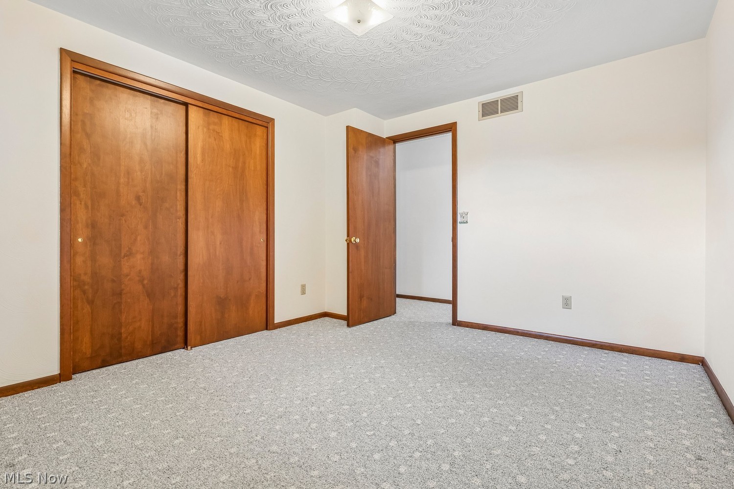 4419 Edgewood Drive Lorain OH 44053