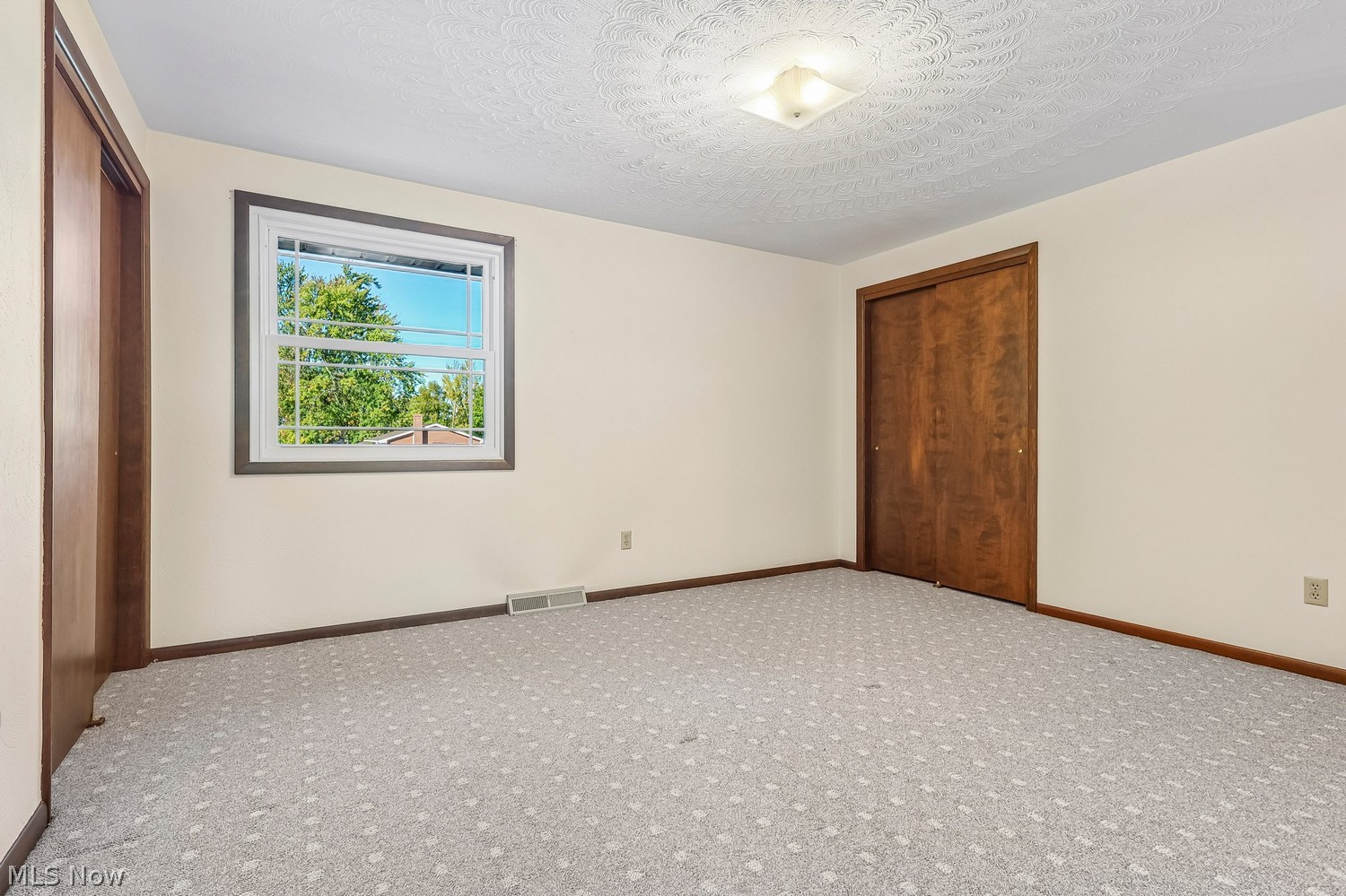 4419 Edgewood Drive Lorain OH 44053
