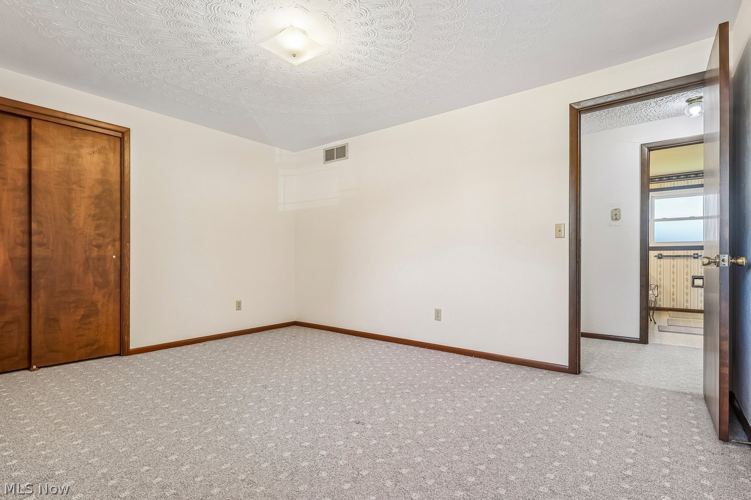 4419 Edgewood Drive Lorain OH 44053