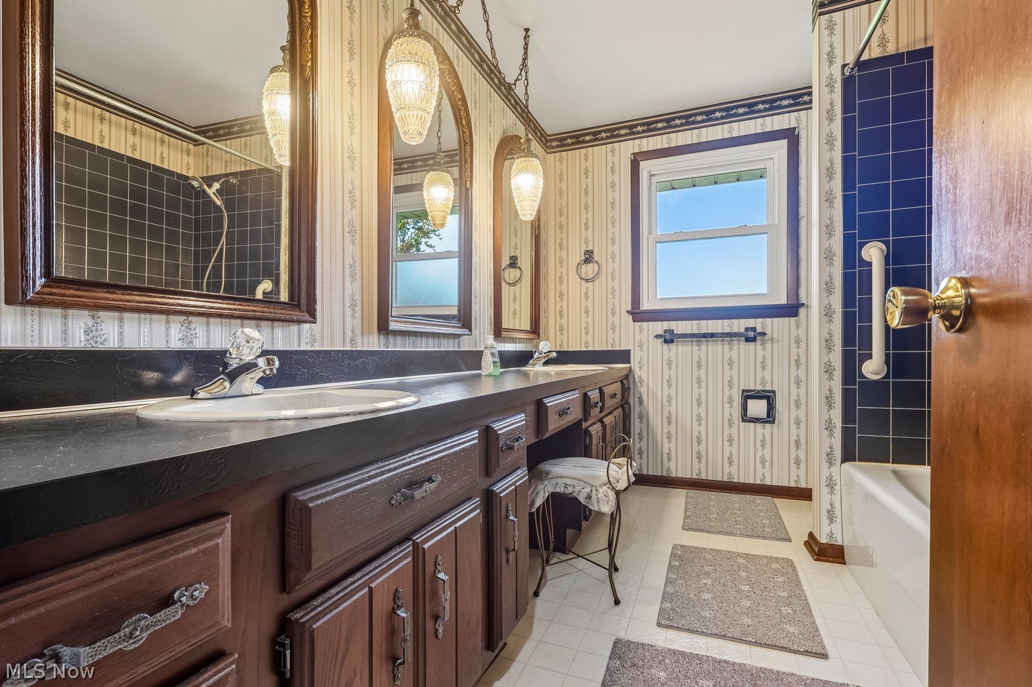 4419 Edgewood Drive Lorain OH 44053