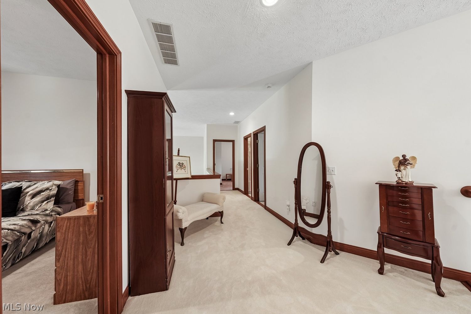 18101 Greatwood Lane Chagrin Falls OH 44023
