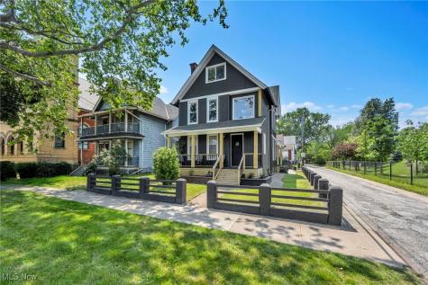 1423 Kenilworth Avenue Cleveland OH 44113