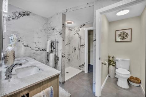 1423 Kenilworth Avenue Cleveland OH 44113