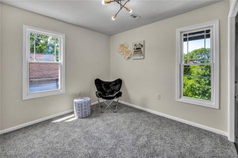 1423 Kenilworth Avenue Cleveland OH 44113