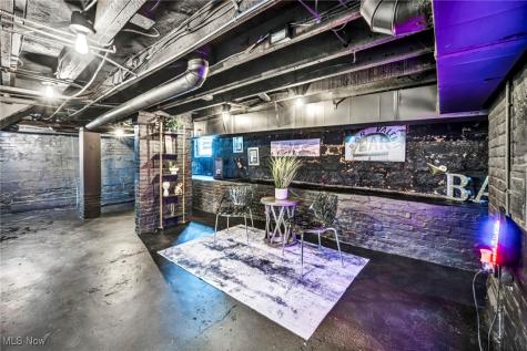 1423 Kenilworth Avenue Cleveland OH 44113