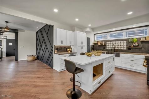 1423 Kenilworth Avenue Cleveland OH 44113