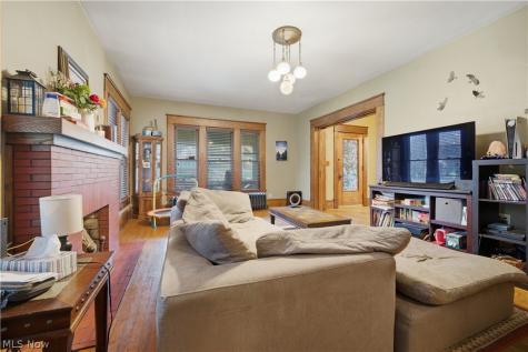 714 N Chestnut Street Ravenna OH 44266
