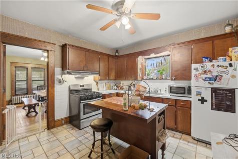 714 N Chestnut Street Ravenna OH 44266