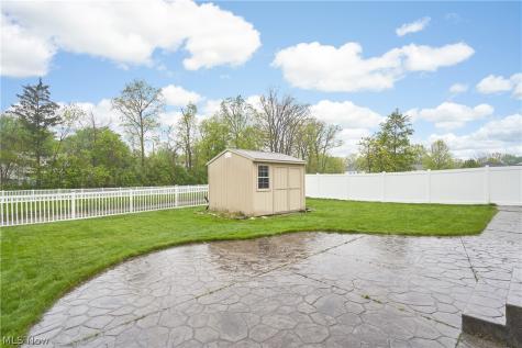 572 Colonial Drive Painesville OH 44077