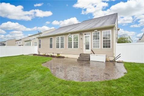 572 Colonial Drive Painesville OH 44077