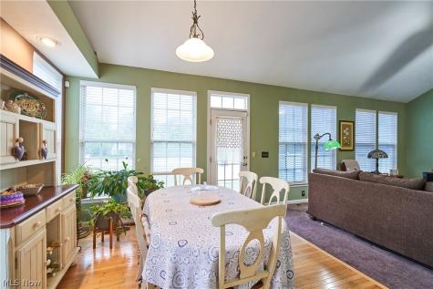 572 Colonial Drive Painesville OH 44077