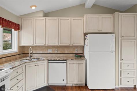 32647 Deerspring Court North Ridgeville OH 44039