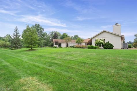 32647 Deerspring Court North Ridgeville OH 44039