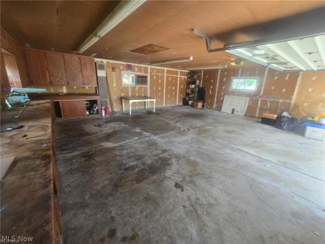 976 N Pasadena Avenue Elyria OH 44035