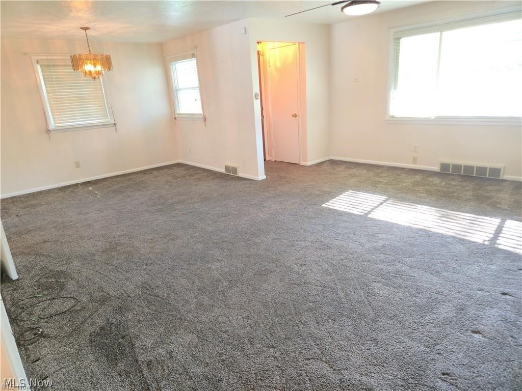 976 N Pasadena Avenue Elyria OH 44035