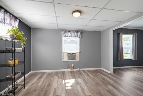 218 W Harrison Street Alliance OH 44601