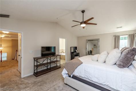 9011 Moss Pointe Circle Olmsted Twp OH 44138