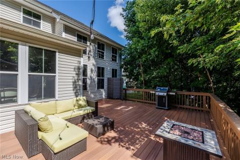 9011 Moss Pointe Circle Olmsted Twp OH 44138