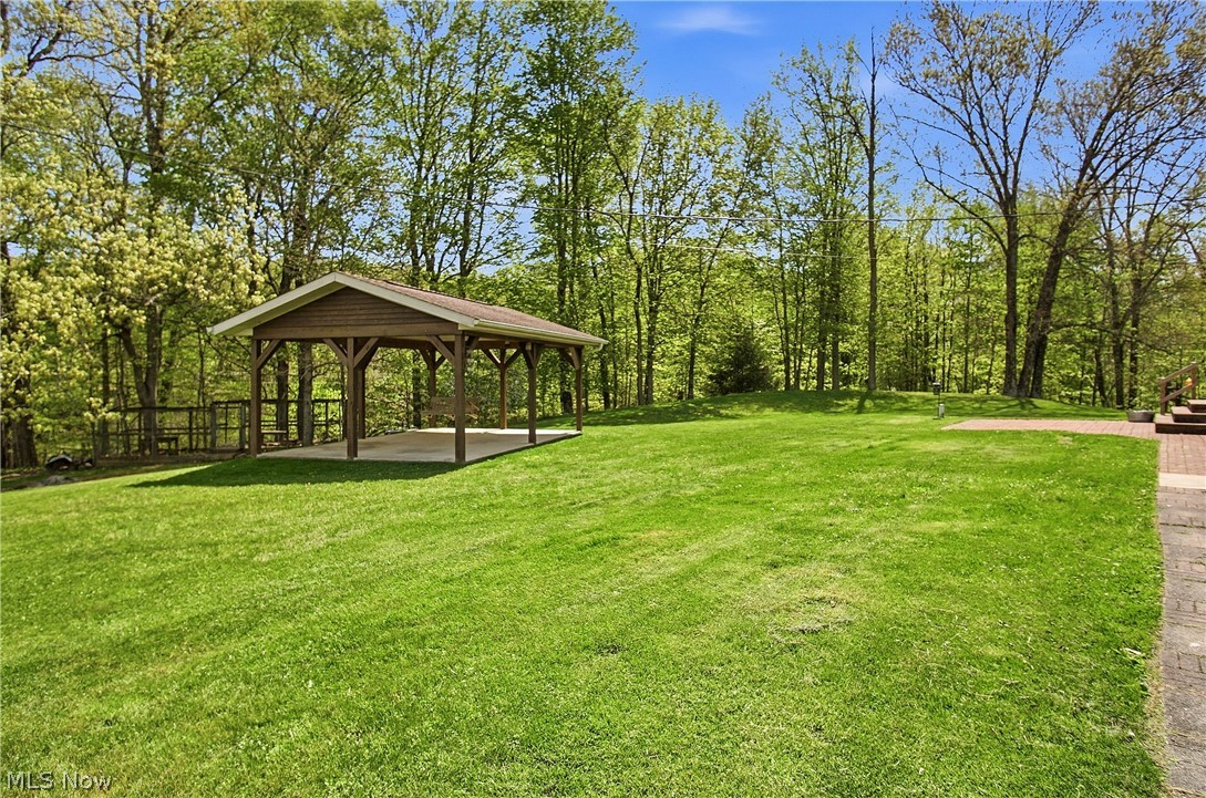 8600 Honeysuckle Drive Dresden OH 43821