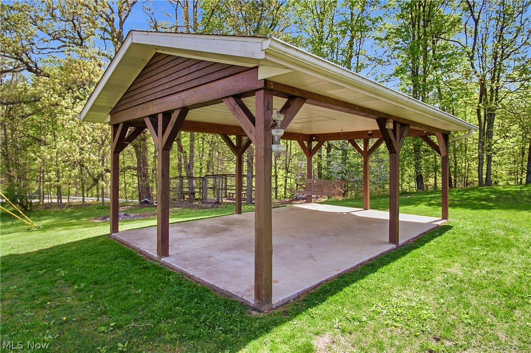 8600 Honeysuckle Drive Dresden OH 43821