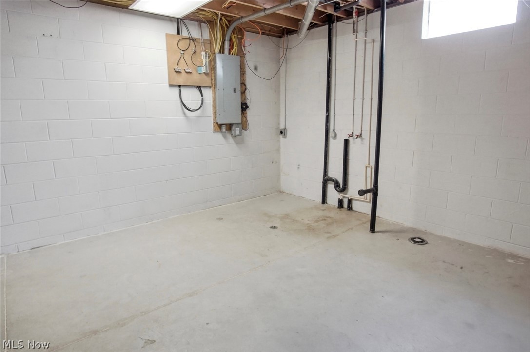 8600 Honeysuckle Drive Dresden OH 43821