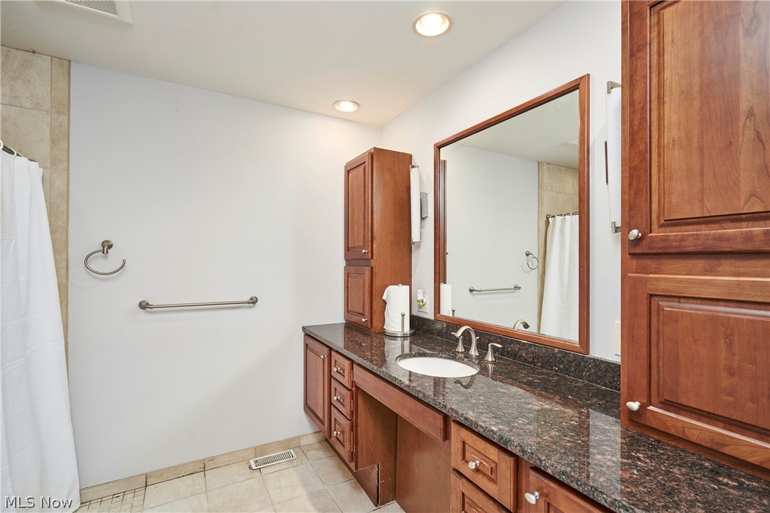994 Worton Park Drive Mayfield Village OH 44143