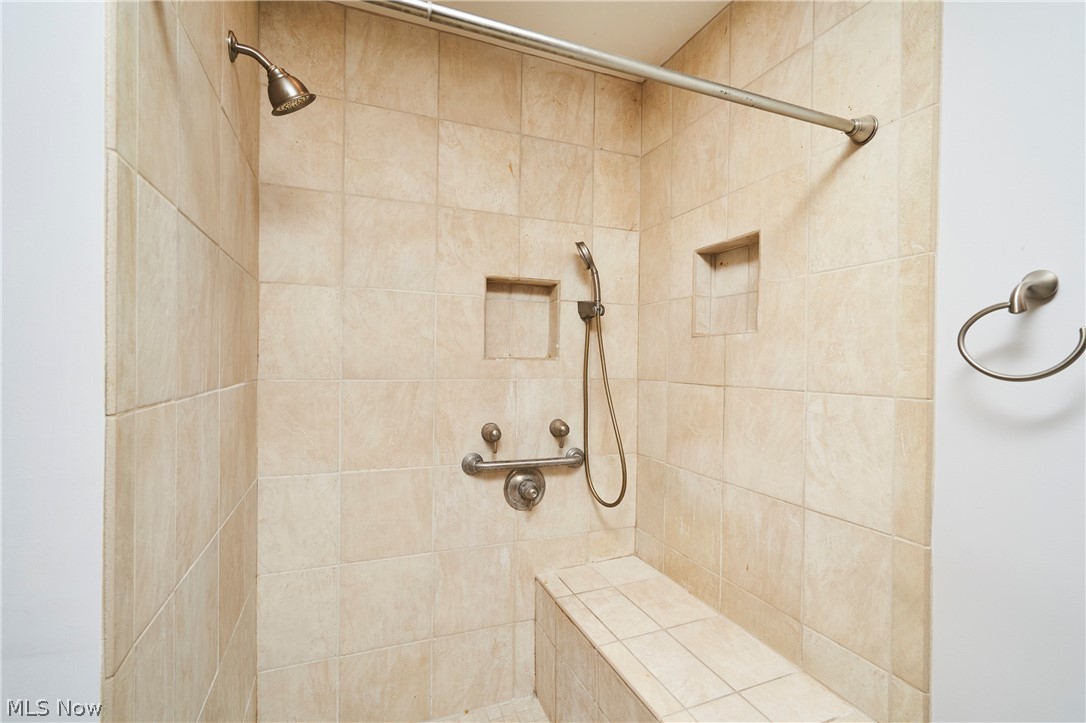 994 Worton Park Drive Mayfield Village OH 44143