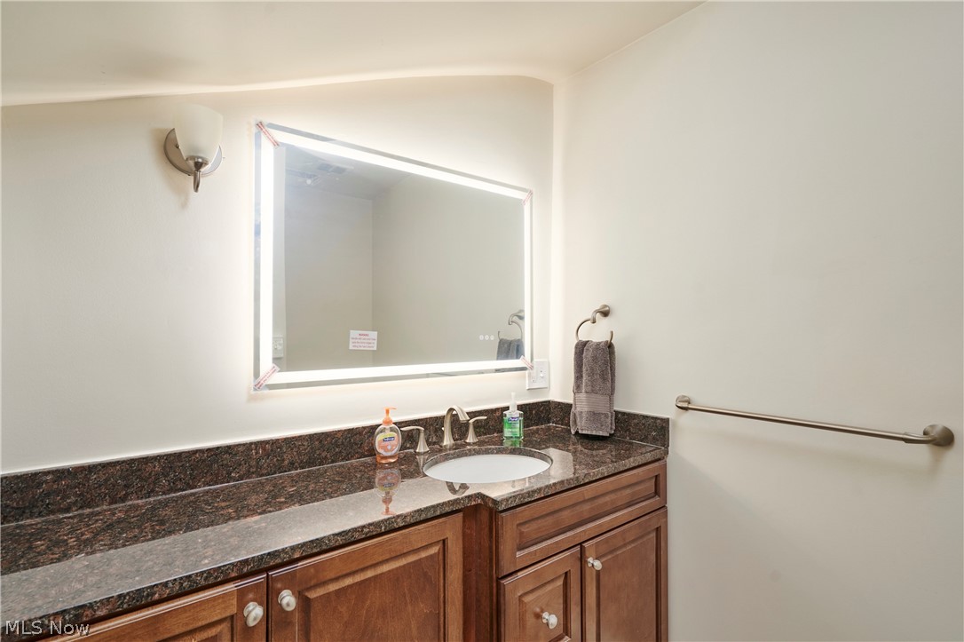 994 Worton Park Drive Mayfield Village OH 44143