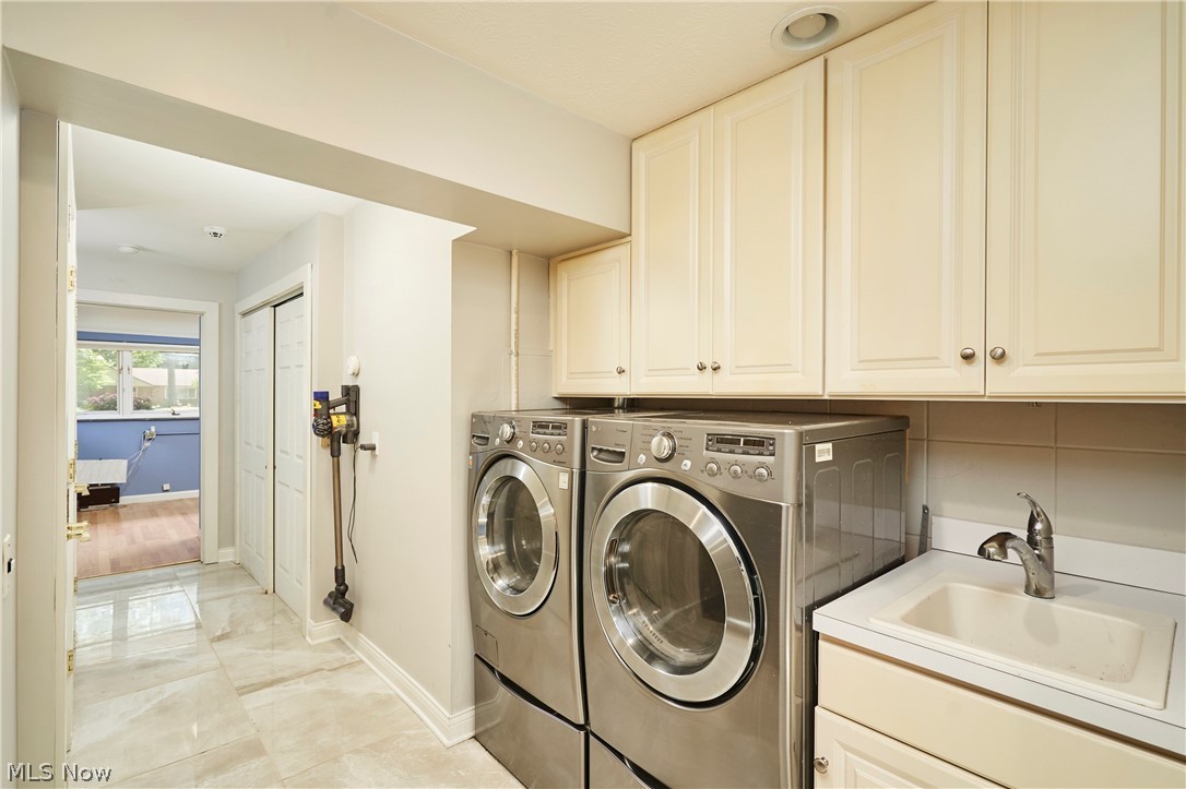 994 Worton Park Drive Mayfield Village OH 44143