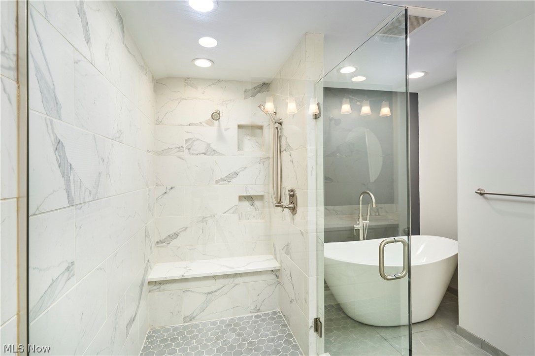 994 Worton Park Drive Mayfield Village OH 44143
