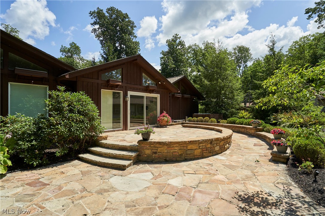 994 Worton Park Drive Mayfield Village OH 44143