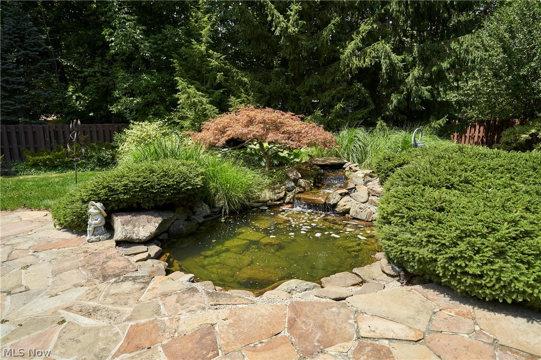 994 Worton Park Drive Mayfield Village OH 44143